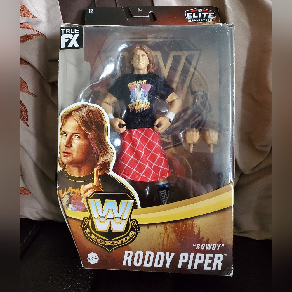 COPY - Mattel WWE "Rowdy" Roddy Piper Legends Action Figure